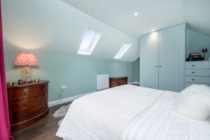 Bedroom- click for photo gallery